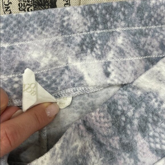 Adyson Parker  Printed  Tie-Waist Soft Knit Pants - Picture 6 of 11